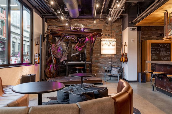 Imagen de los interiores del Hotel Moxy Nashville Downtown. Foto 20