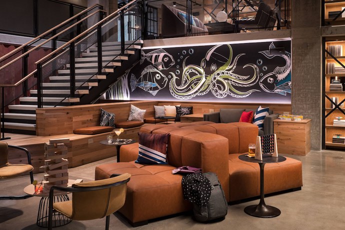 Imagen del bar/restaurante del Hotel Moxy Nashville Vanderbilt Area. Foto 4