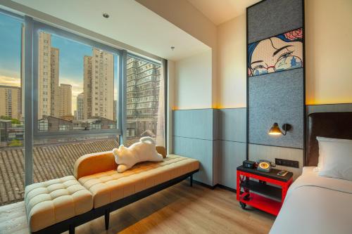 Imagen general del Hotel Moxy Ningbo Old Bund. Foto 4