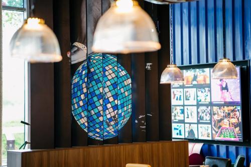 Imagen general del Hotel Moxy Ningbo Old Bund. Foto 10