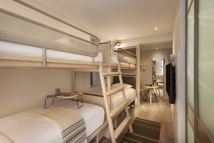 Imagen de la habitación del Hotel Moxy Nyc Times Square. Foto 7