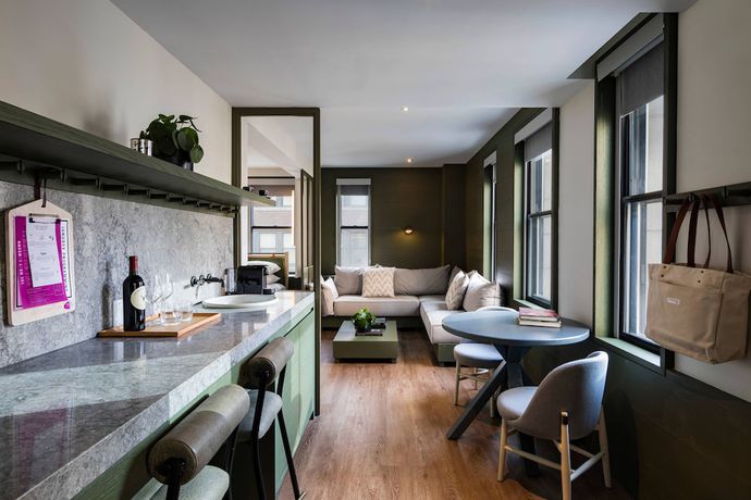 Imagen de la habitación del Hotel Moxy Nyc Times Square. Foto 16