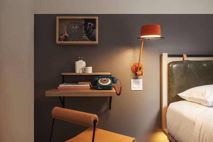 Imagen de la habitación del Hotel Moxy Nyc Times Square. Foto 18