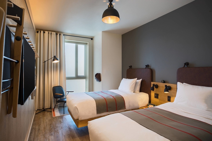 Imagen de la habitación del Hotel Moxy Osaka Honmachi. Foto 16