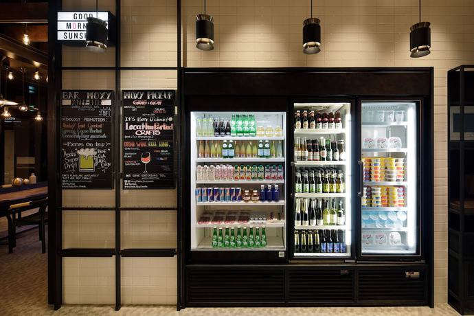 Imagen de los interiores del Hotel Moxy Osaka Shin Umeda. Foto 17