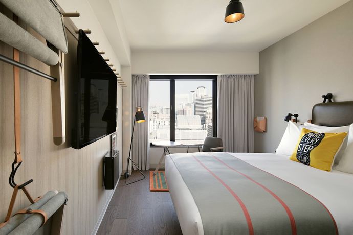 Imagen de la habitación del Hotel Moxy Osaka Shin Umeda. Foto 12