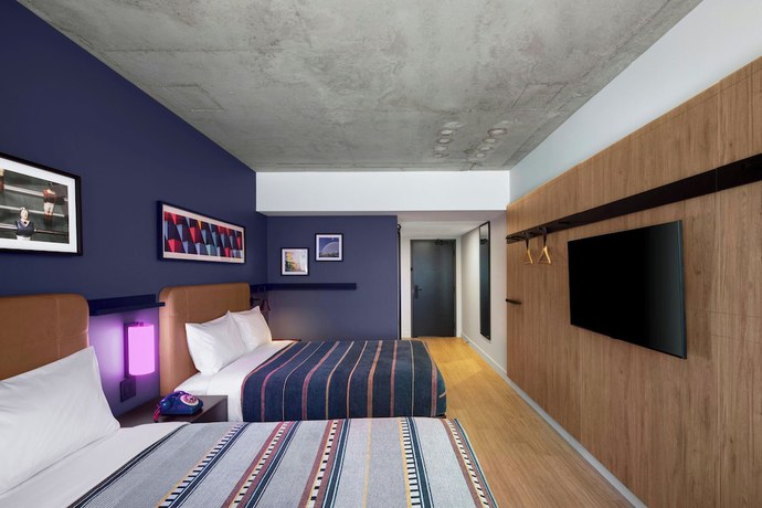 Imagen de la habitación del Hotel Moxy Ottawa Downtown. Foto 3