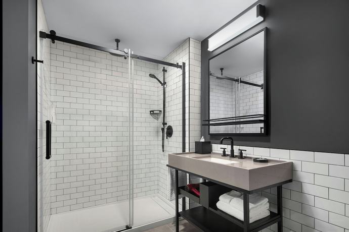Imagen de la habitación del Hotel Moxy Ottawa Downtown. Foto 4