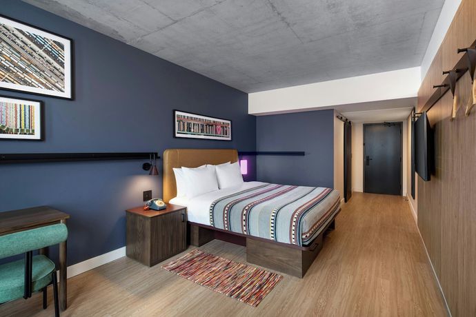 Imagen de la habitación del Hotel Moxy Ottawa Downtown. Foto 5