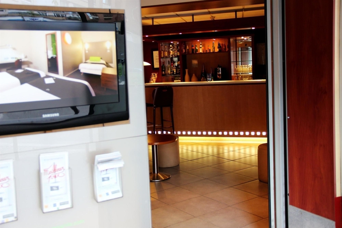 Imagen de los interiores del Hotel Moxy Paris Bastille France. Foto 15