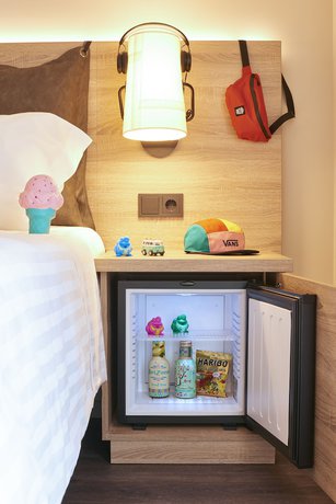 Imagen de la habitación del Hotel Moxy Patra Marina. Foto 5
