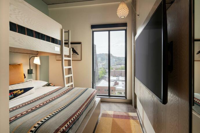 Imagen general del Hotel Moxy Portland Downtown. Foto 4