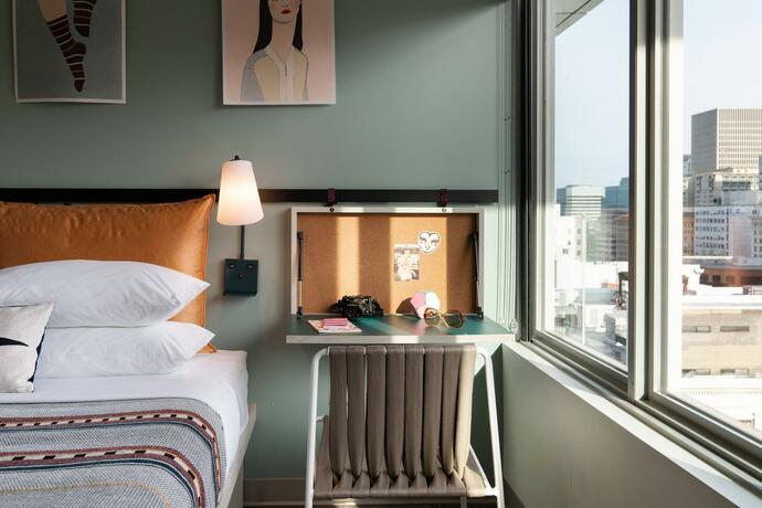 Imagen general del Hotel Moxy Portland Downtown. Foto 10