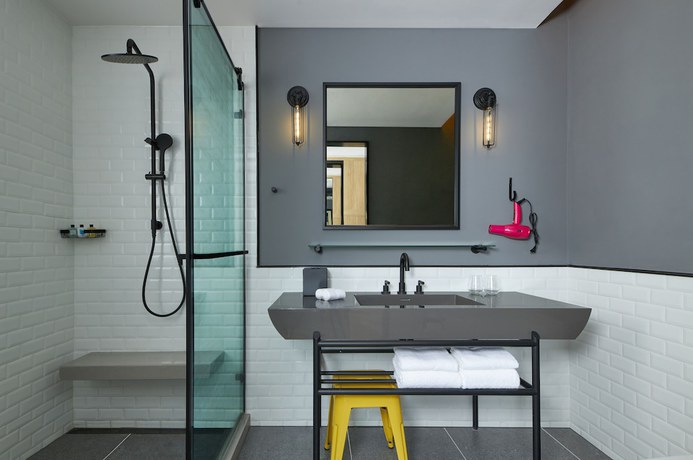 Imagen de la habitación del Hotel Moxy Shanghai Xuhui. Foto 7