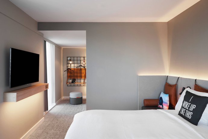 Imagen de la habitación del Hotel Moxy Slough. Foto 7