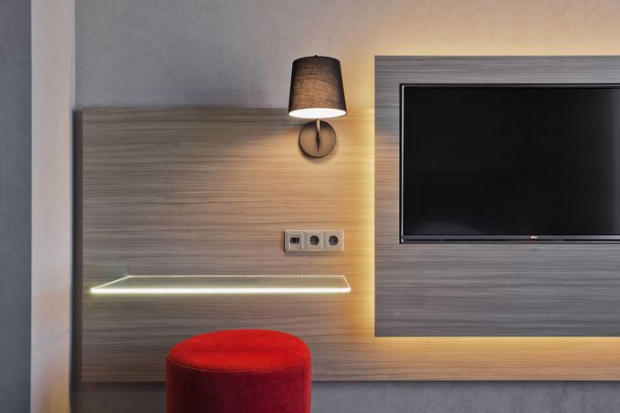 Imagen de la habitación del Hotel Moxy Tbilisi. Foto 9