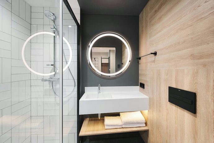 Imagen de la habitación del Hotel Moxy Warsaw City. Foto 5