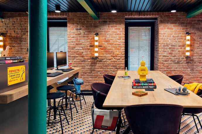 Imagen de los interiores del Hotel Moxy Warsaw Praga. Foto 8