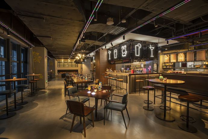 Imagen del bar/restaurante del Hotel Moxy Xi'An Beilin. Foto 5