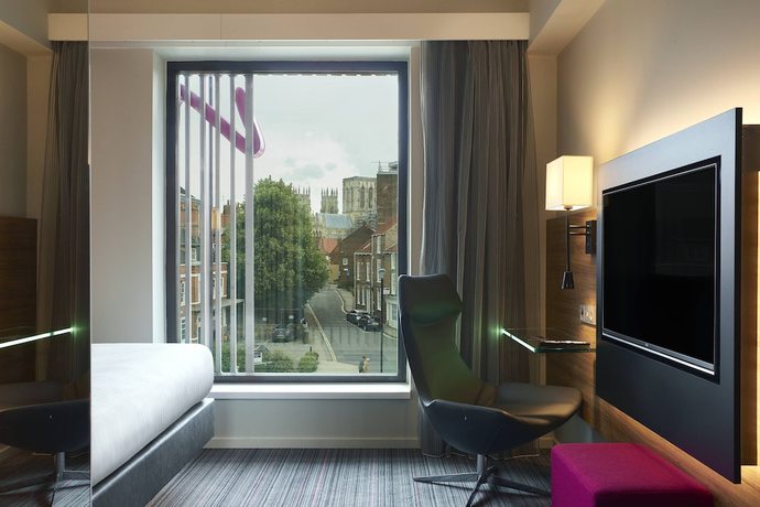 Imagen de la habitación del Hotel Moxy York. Foto 10