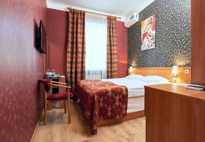 Imagen de la habitación del Hotel Moya Glinka. Foto 16
