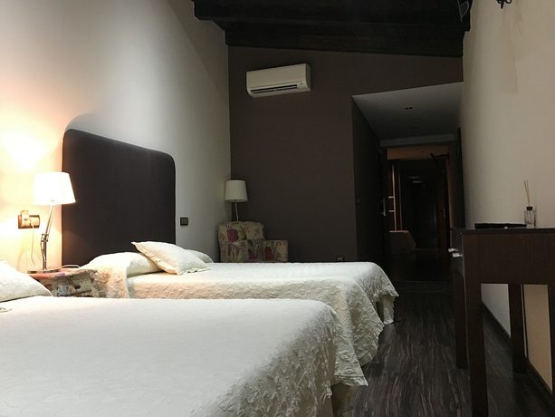 Imagen de la habitación del Hotel Moya Landete. Foto 2