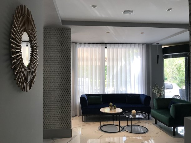 Imagen de los interiores del Hotel Moya Landete. Foto 16