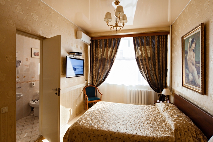Imagen de la habitación del Hotel Moya, Samara. Foto 15