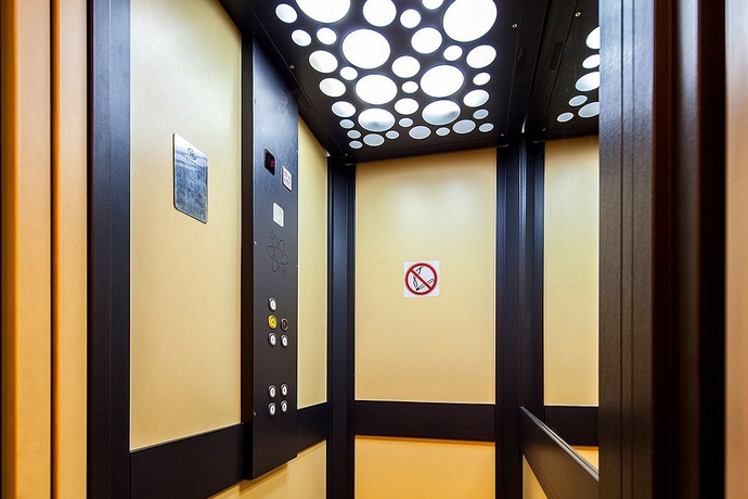 Imagen de los interiores del Hotel Moyka 5. Foto 8