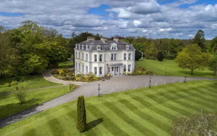 Imagen general del Hotel Moyvalley and Golf Resort. Foto 5