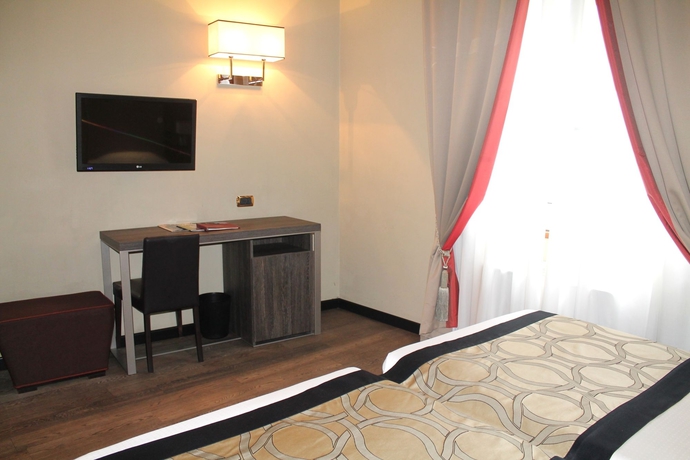 Imagen de la habitación del Hotel Mozart, Milán. Foto 4