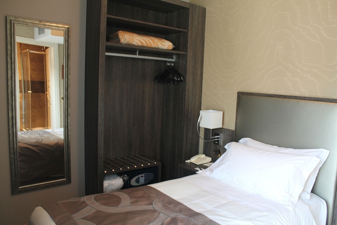 Imagen de la habitación del Hotel Mozart, Milán. Foto 7