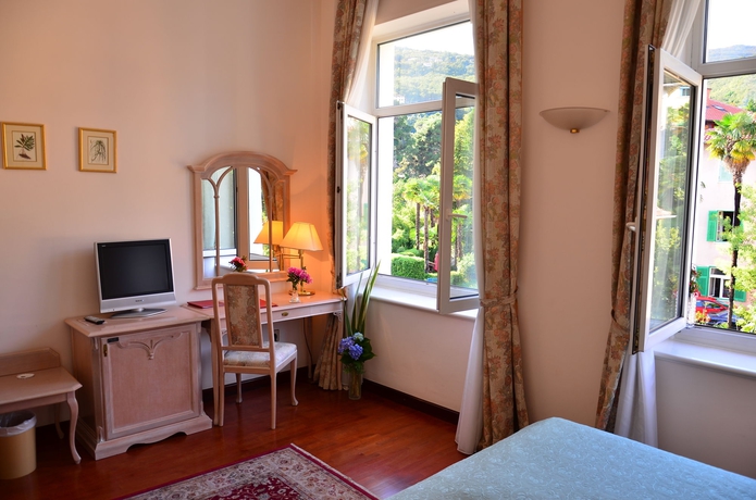 Imagen de la habitación del Hotel Mozart, Opatija. Foto 5