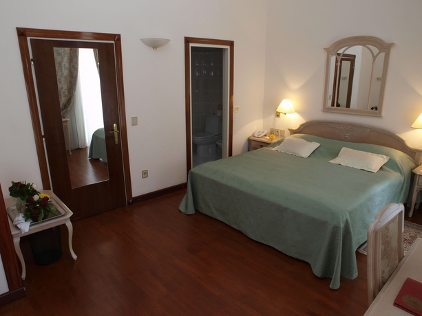 Imagen de la habitación del Hotel Mozart, Opatija. Foto 14