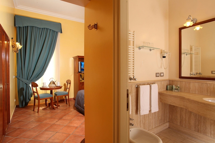 Imagen de la habitación del Hotel Mozart, Roma. Foto 7