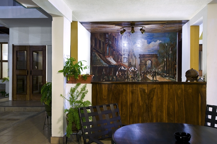 Imagen de los interiores del Hotel Mozonte. Foto 7