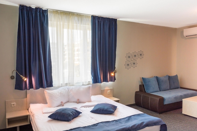 Imagen de la habitación del Hotel Mpm Arsena. Foto 13