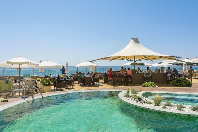 Imagen de la piscina del Hotel Mpm Arsena. Foto 19