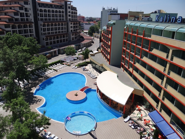 Imagen de la piscina del Hotel Mpm Kalina Garden. Foto 13