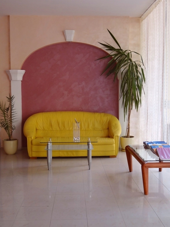 Imagen de los interiores del Hotel Mpm Royal Central. Foto 11