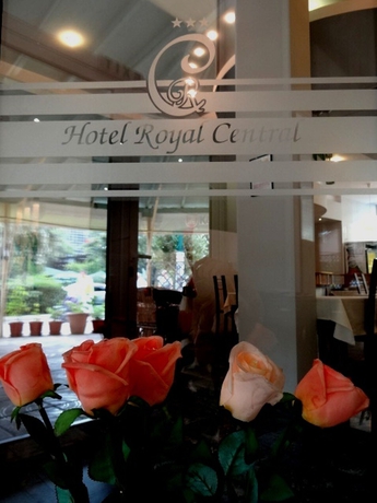 Imagen del bar/restaurante del Hotel Mpm Royal Central. Foto 4