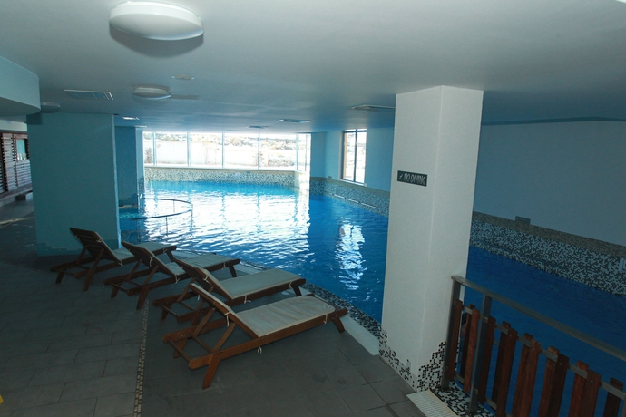 Imagen de la piscina del Hotel Mpm Sport. Foto 14