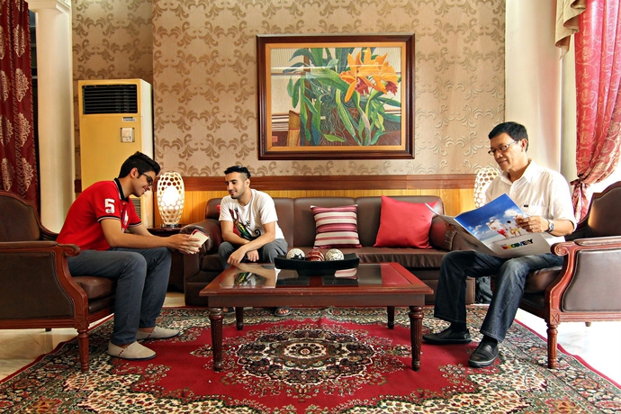 Imagen de los interiores del Hotel Mpt Suites. Foto 9