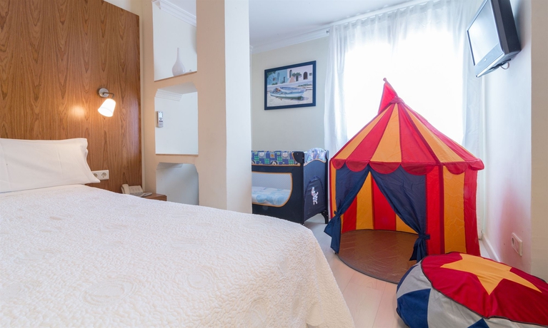 Imagen de la habitación del Hotel Mr Costa Blanca. Foto 5