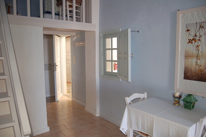 Imagen general del Hotel Mr and Mrs White Santorini. Foto 7