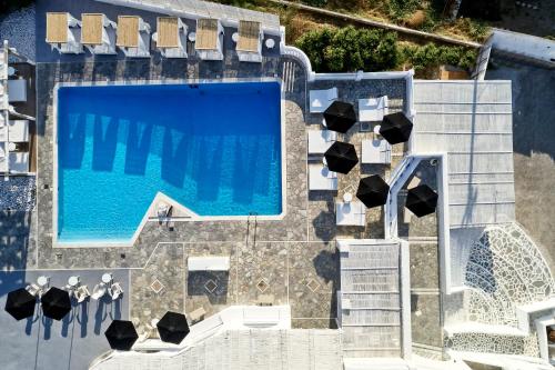 Imagen general del Hotel Mr and Mrs White Tinos. Foto 3