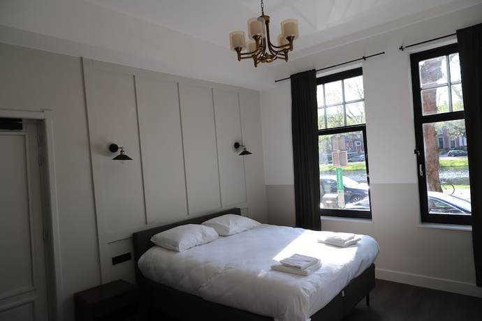 Imagen de la habitación del Hotel Mr.Lewis Rotterdam. Foto 3