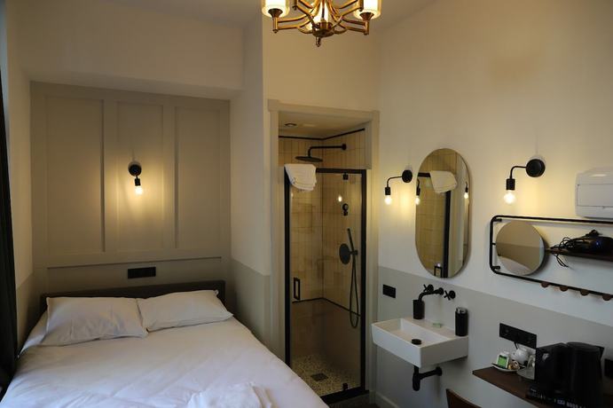Imagen de la habitación del Hotel Mr.Lewis Rotterdam. Foto 7