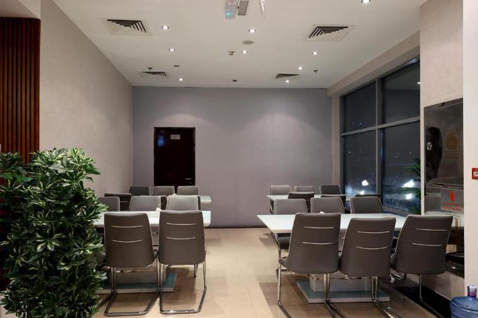 Imagen general del Hotel Mra Grand. Foto 4