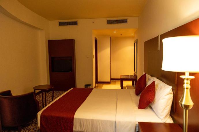 Imagen general del Hotel Mra Grand. Foto 9